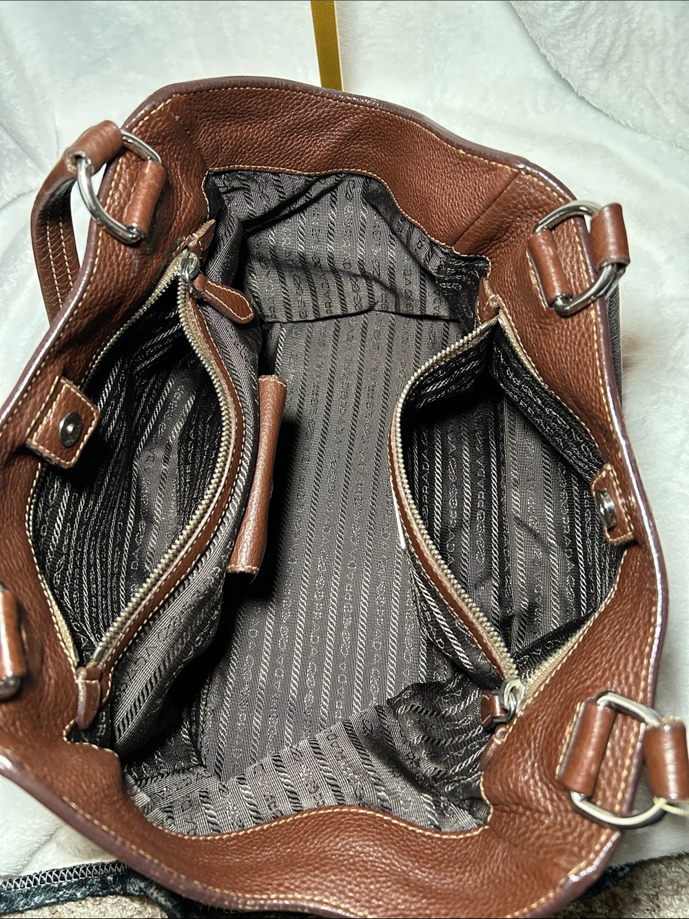 421. Vintage Prada Multi-Pocket Shoulder Bag - Picture 12 of 14